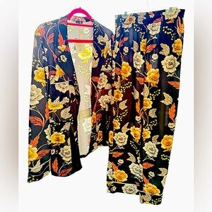 Floral Print Women's Robe and Pants Set